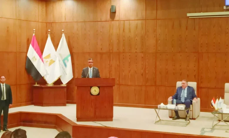 «الحكومة.-أوفت-بعهدها»:-18-٪-خفضًا-لأسعار-15-سلعة-أساسية-بالمجمعات-الاستهلاكية