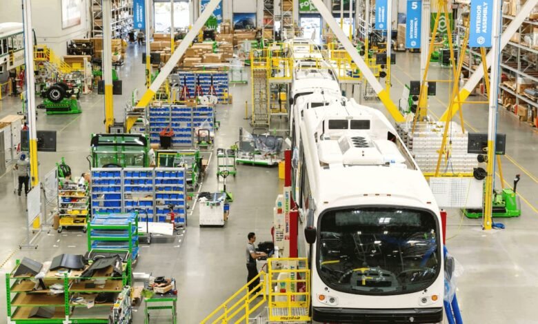 مصر-تحقق-طفرة-فى-صناعة-الحافلات-وتعزز-فرص-التصدير-للخارج