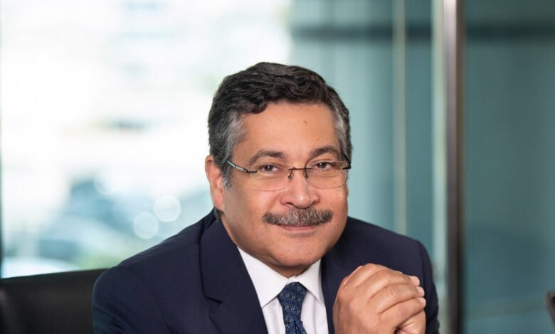 “بنك-التعمير-والإسكان”-يجدد-الثقة-فى-حسن-غانم-رئيسًا-تنفيذيًا-حتى-2029